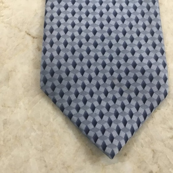 BILL BLASS SILK TIE - Picture 1 of 9